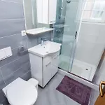 1 Bedroom Stunning In Barbat Apartamento