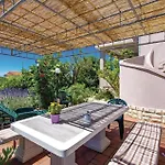 1 Bedroom Stunning In Barbat Apartamento *